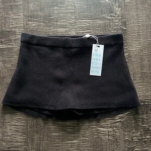 NWT Frankie’s Bikinis Mariela knit Black mini skort